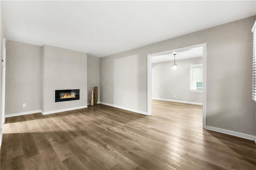 819 Blossom Street SW