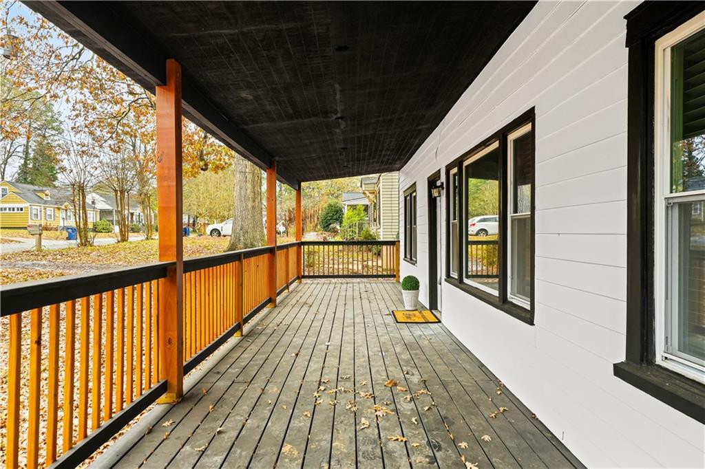 819 Blossom Street SW