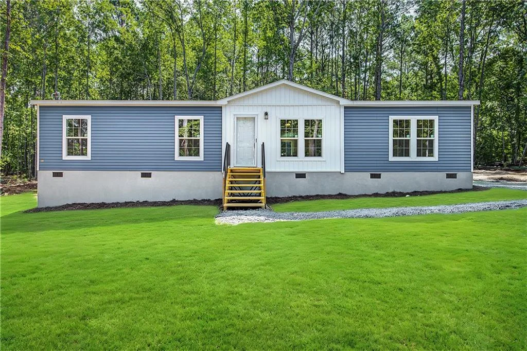 140 B Lakeshore Drive