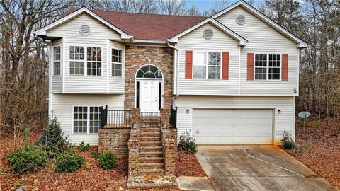 Homes For Sale - 20 Crooked Creek Way<br/> Covington, GA 30016