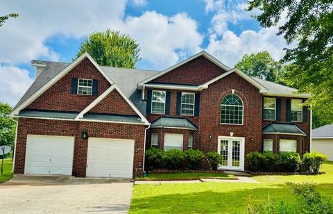 Photo of 680 WREN Walk, Stone Mountain, GA 30087 (MLS # 7616512)
