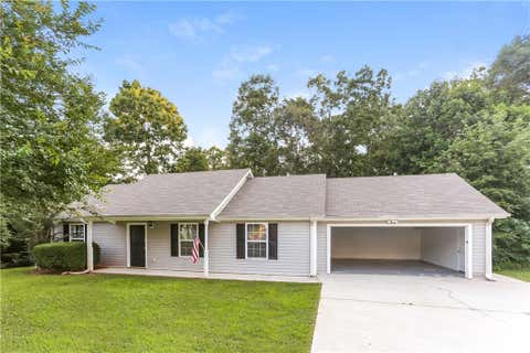 Homes For Rent - 184 Kings Crossing Court<br/> Rockmart, GA 30153