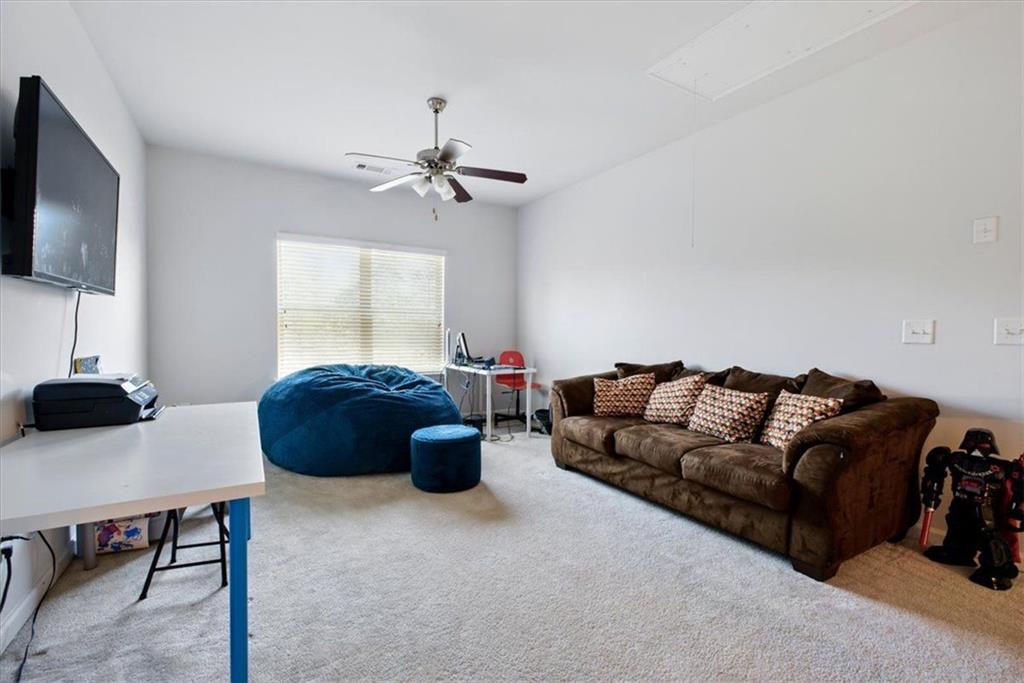 555 Birkdale Drive, Fairburn, Georgia image 14