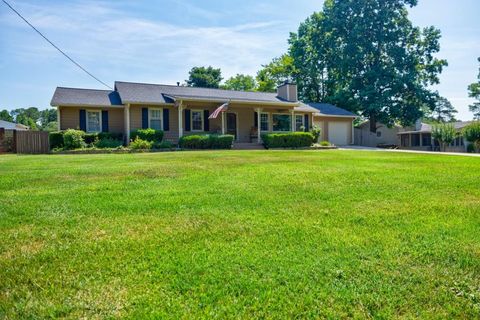 A home in Powder Springs