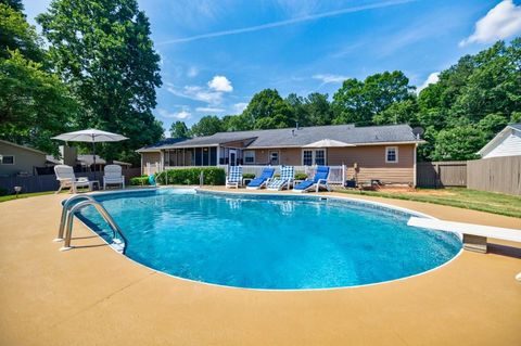 A home in Powder Springs