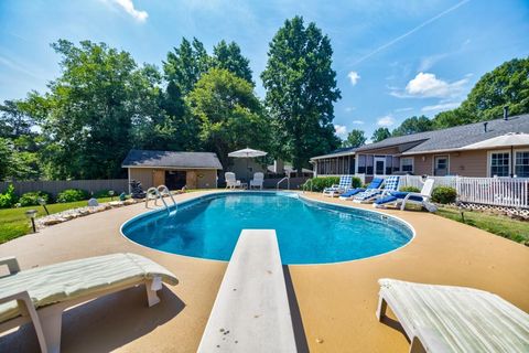 A home in Powder Springs