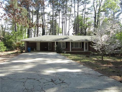 Homes For Sale - 5823 Fulton Circle<br/> Norcross, GA 30093