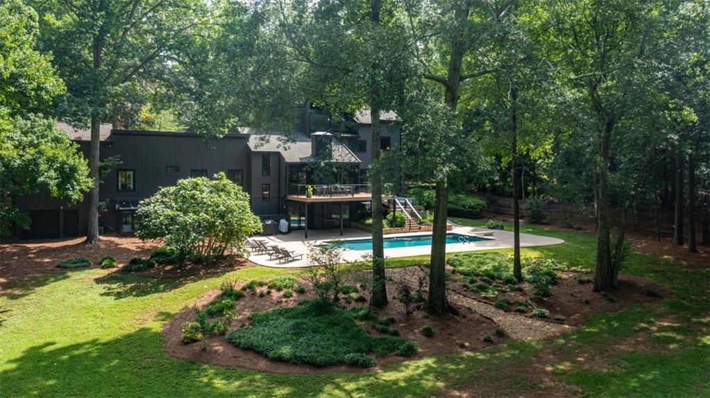 1510 Chevron Drive