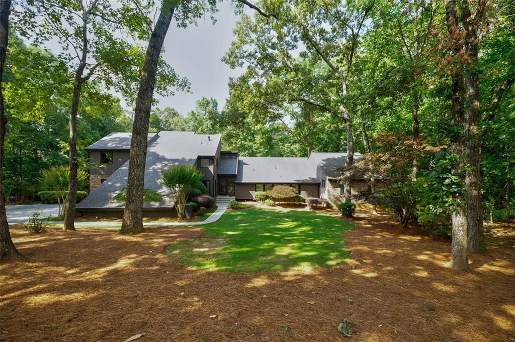 1510 Chevron Drive