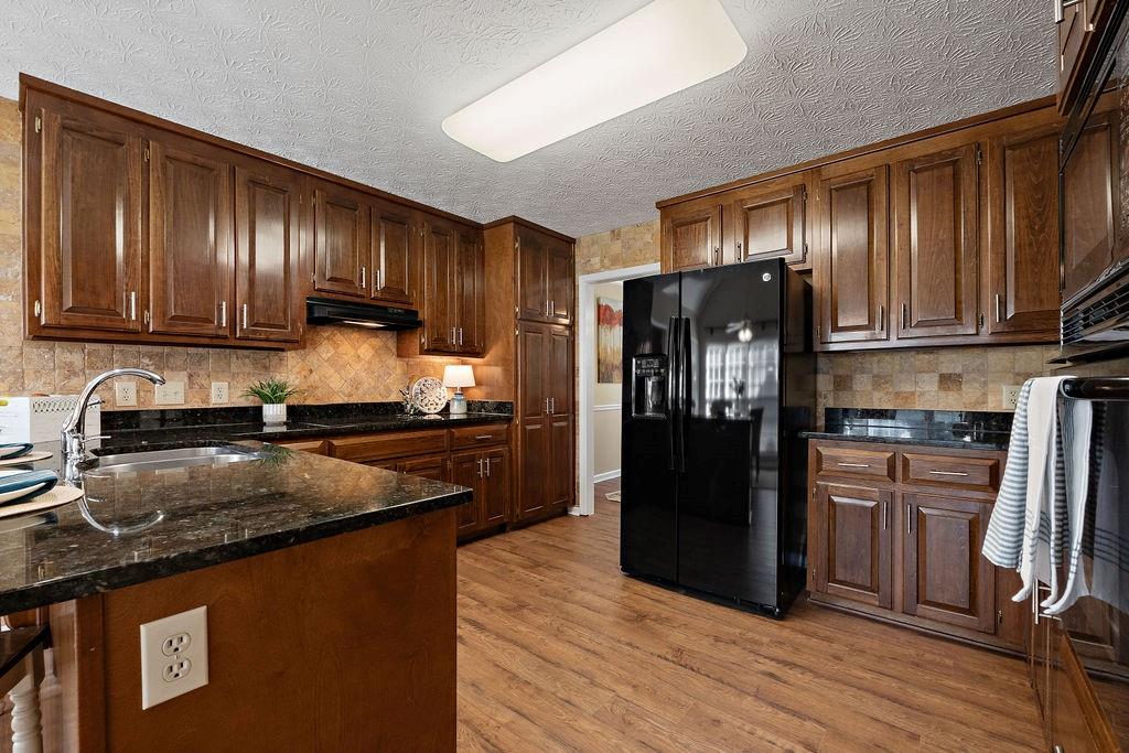 427 Picketts Lake Drive