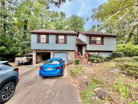 Homes For Sale - 5314 Walker Road<br/> Stone Mountain, GA 30088