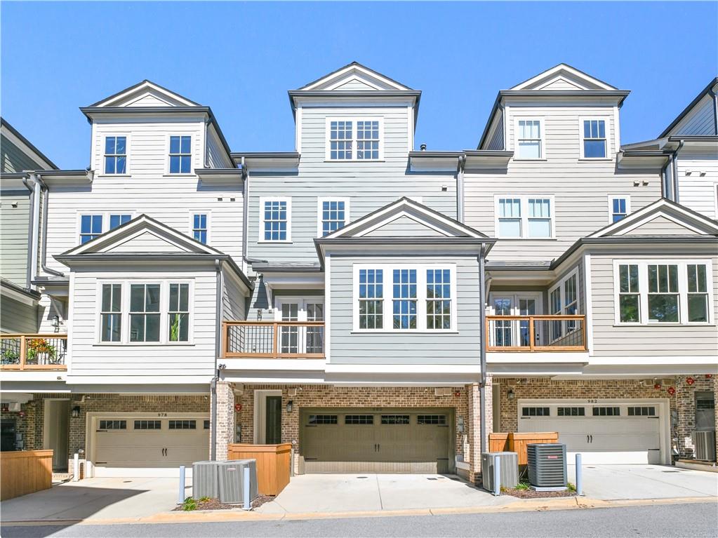 980 Memorial Walk SE