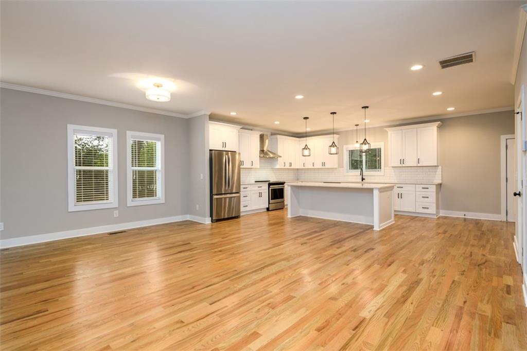 2805 Pineland Avenue, Atlanta, Georgia image 9
