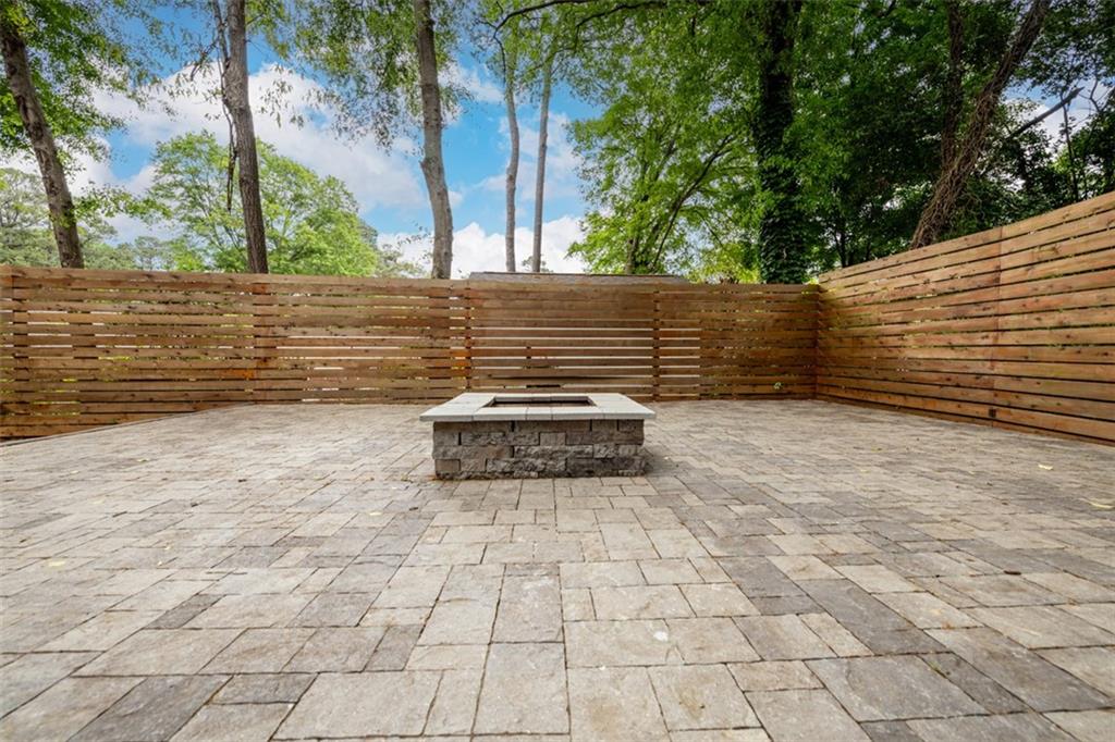 2805 Pineland Avenue, Atlanta, Georgia image 44