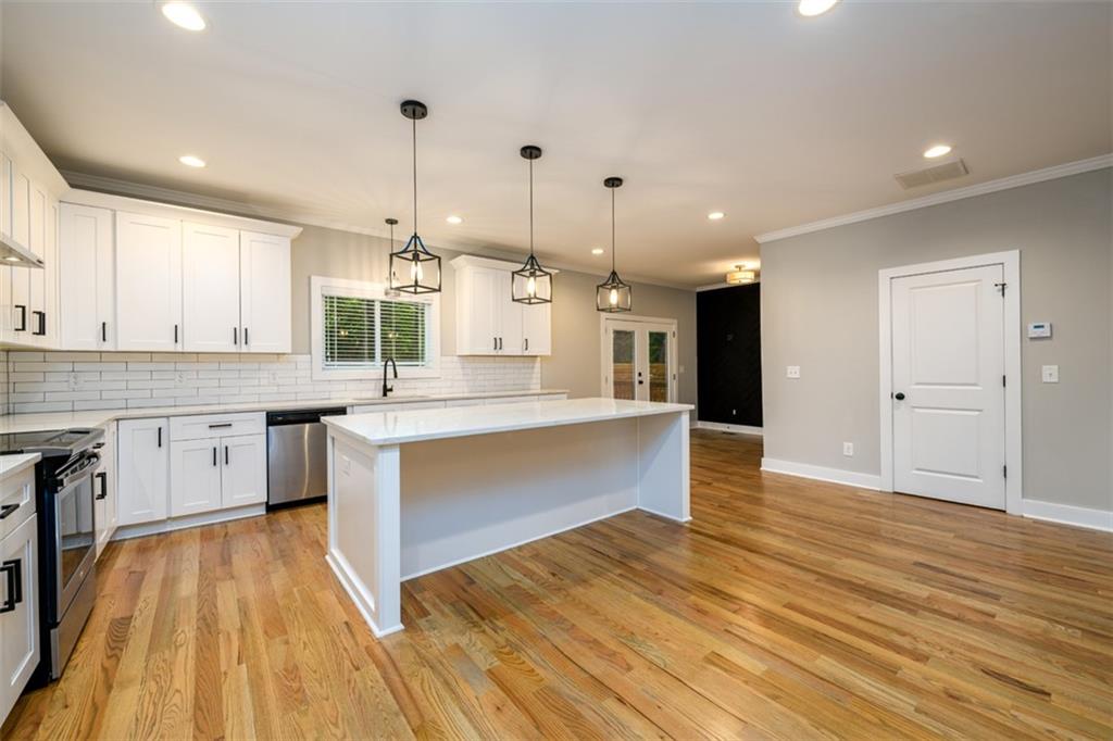 2805 Pineland Avenue, Atlanta, Georgia image 13