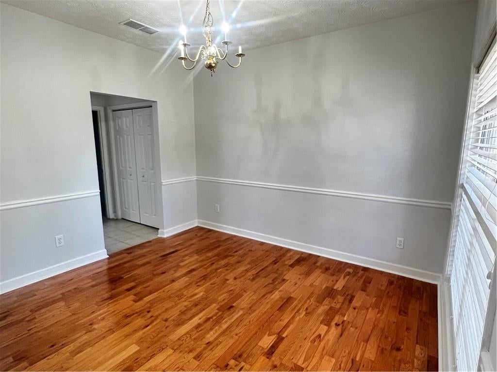 835 Clairidge Lane