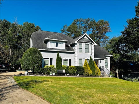 Homes For Sale - 120 Glenclairn Court<br/> Roswell, GA 30076