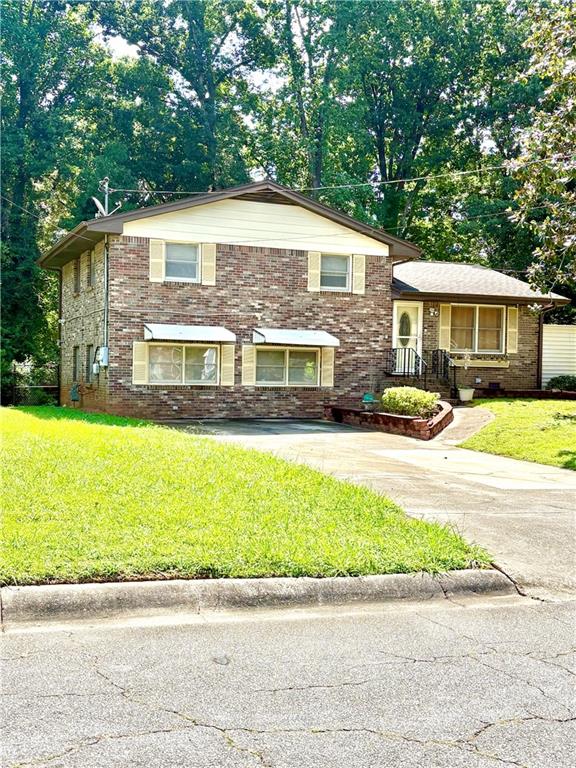 2480 Burton Circle