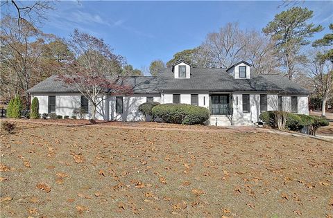 Homes For Sale - 370 Dix Lee On Drive<br/> Fayetteville, GA 30214