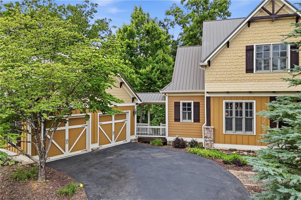 101 Twin Creeks Drive
