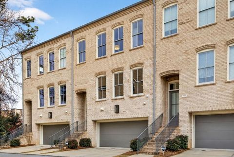 Townhouse For Sale - 3454 Landen Pine Court<br/> Atlanta, GA 30305