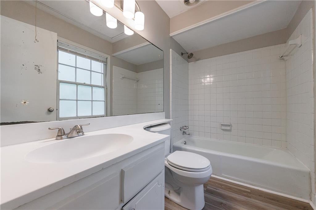 Fox Hills - Residential