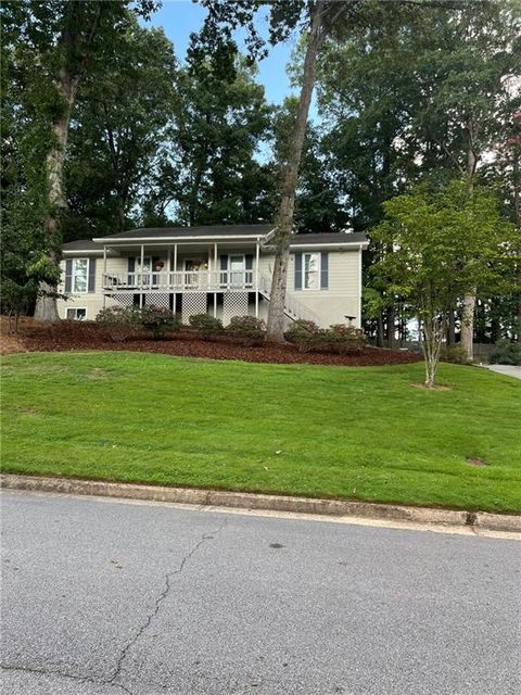 3911 Millwood Lane NW Lilburn GA 30047