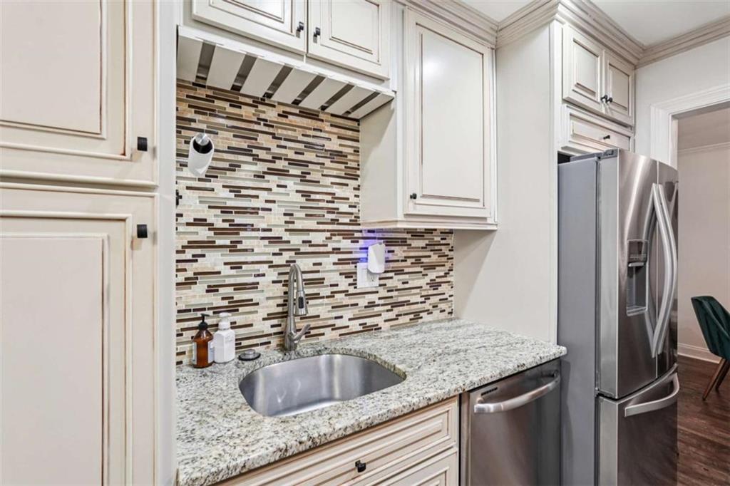 1419 Summit North Drive NE