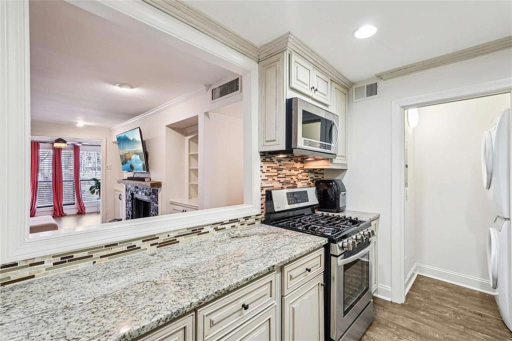 1419 Summit North Drive NE