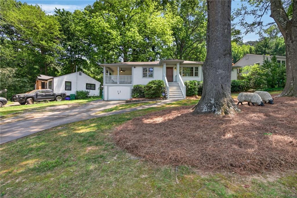 1085 Briar Vista Terrace NE