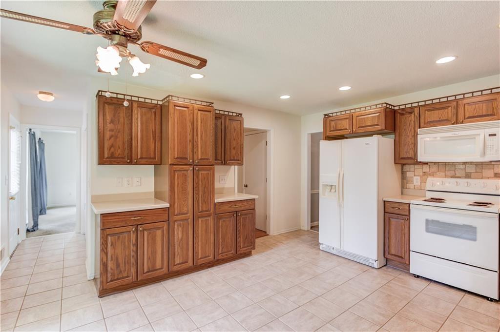 101 Fernwood Court