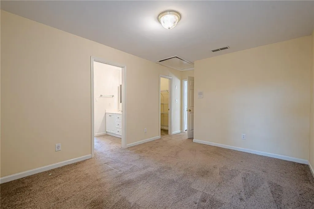 Cumming, Georgia 30040, United States, 4 Bedrooms Bedrooms, ,5 BathroomsBathrooms,Residential,Active,103429