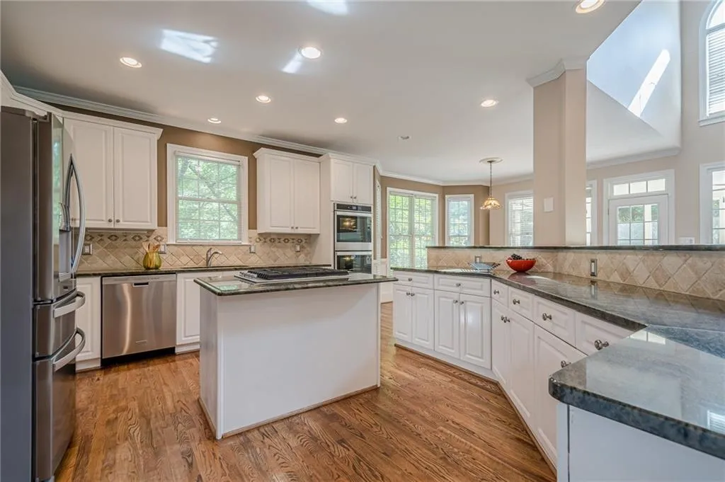 Cumming, Georgia 30040, United States, 4 Bedrooms Bedrooms, ,5 BathroomsBathrooms,Residential,Active,103429