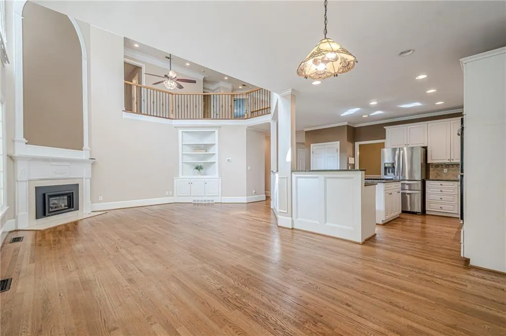 Cumming, Georgia 30040, United States, 4 Bedrooms Bedrooms, ,5 BathroomsBathrooms,Residential,Active,103429