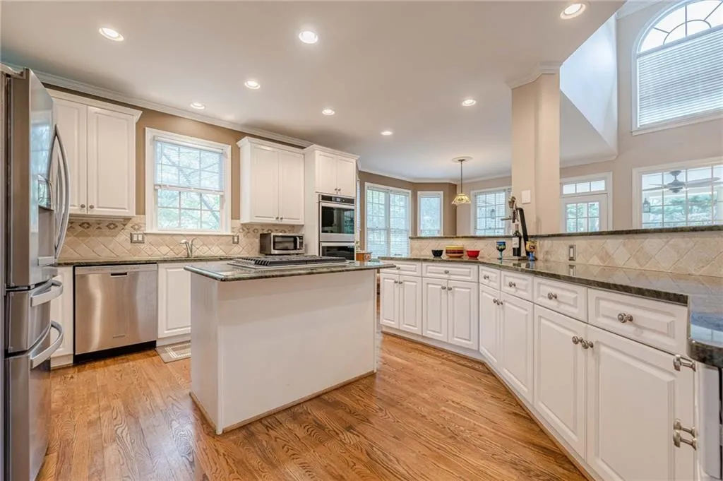 Cumming, Georgia 30040, United States, 4 Bedrooms Bedrooms, ,5 BathroomsBathrooms,Residential,Active,103429