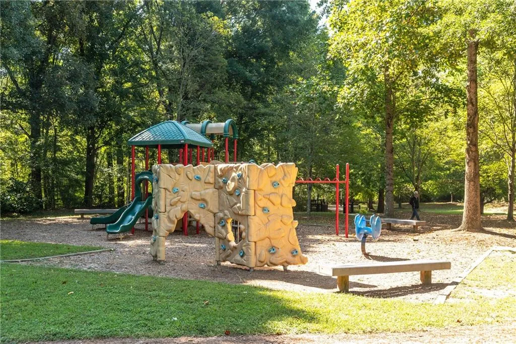 Cumming, Georgia 30040, United States, 4 Bedrooms Bedrooms, ,5 BathroomsBathrooms,Residential,Active,103429