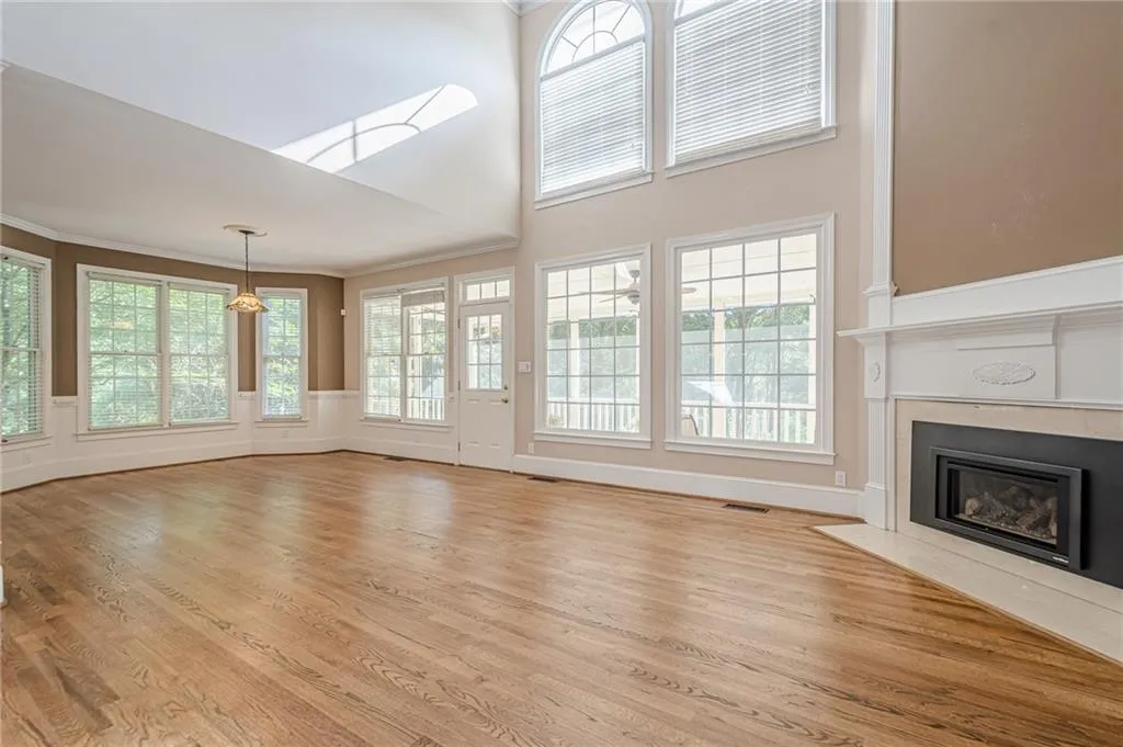 Cumming, Georgia 30040, United States, 4 Bedrooms Bedrooms, ,5 BathroomsBathrooms,Residential,Active,103429