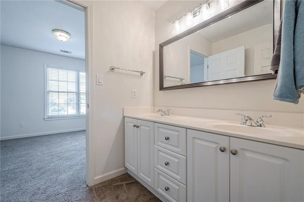 Cumming, Georgia 30040, United States, 4 Bedrooms Bedrooms, ,5 BathroomsBathrooms,Residential,Active,103429