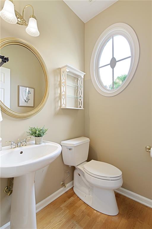 710 Eastbourne Court, Alpharetta, Georgia image 6