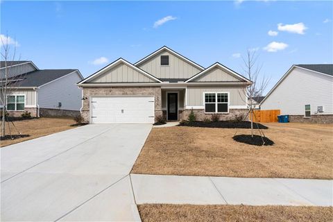 A home in Dacula