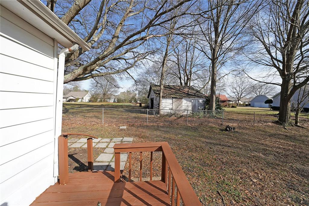 2651 Old Lost Mountain Road, Powder Springs, Georgia image 17