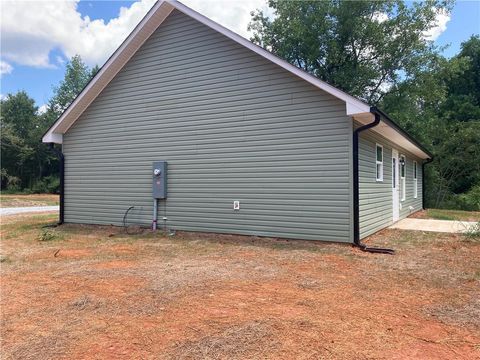 A home in Dahlonega