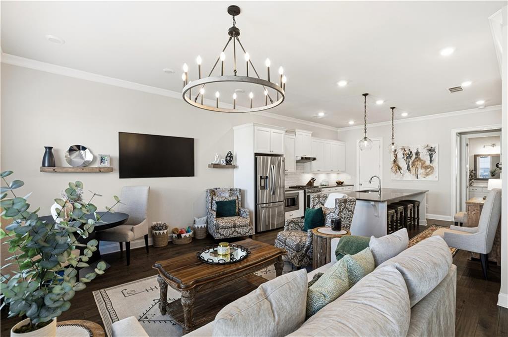 1829 La Dawn Lane NW