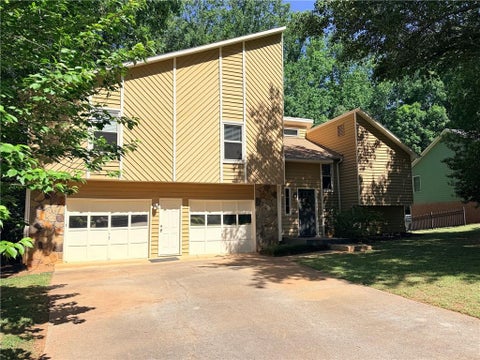 Homes For Sale - 284 Angla Drive<br/> Smyrna, GA 30082