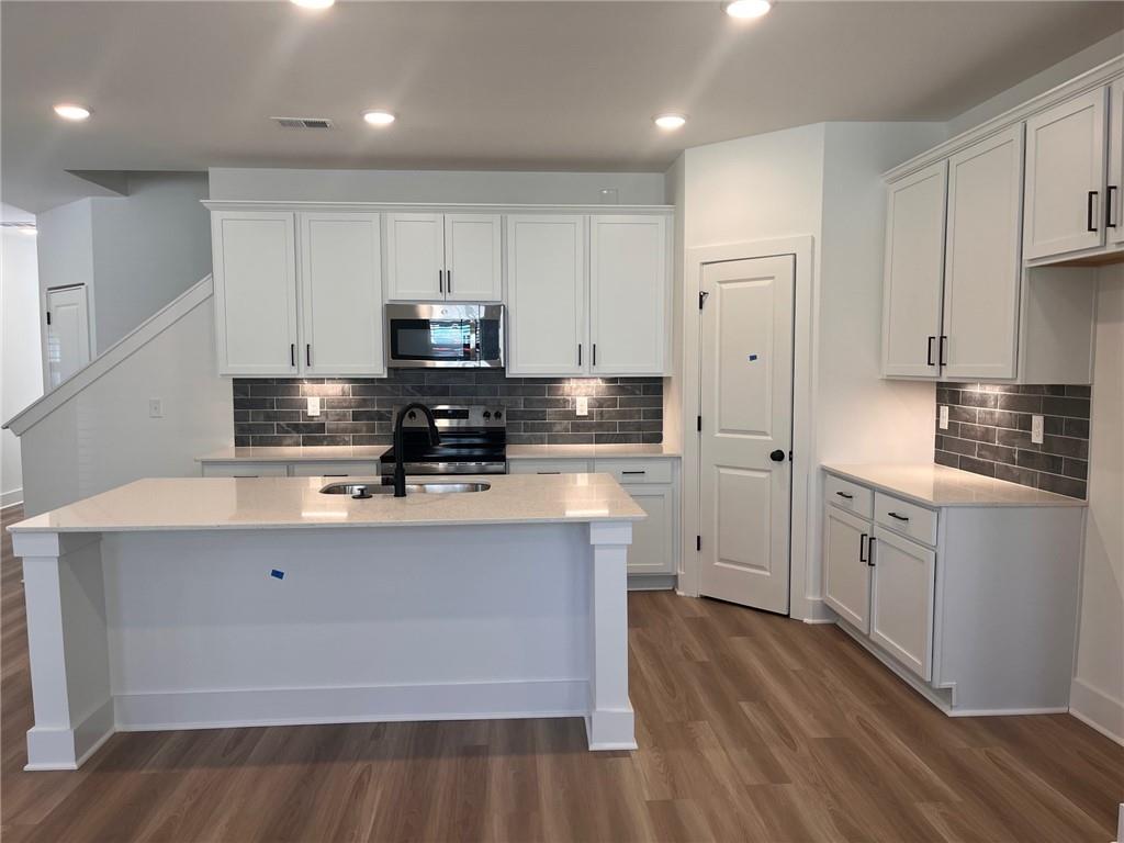 3126 Marbella Circle 13