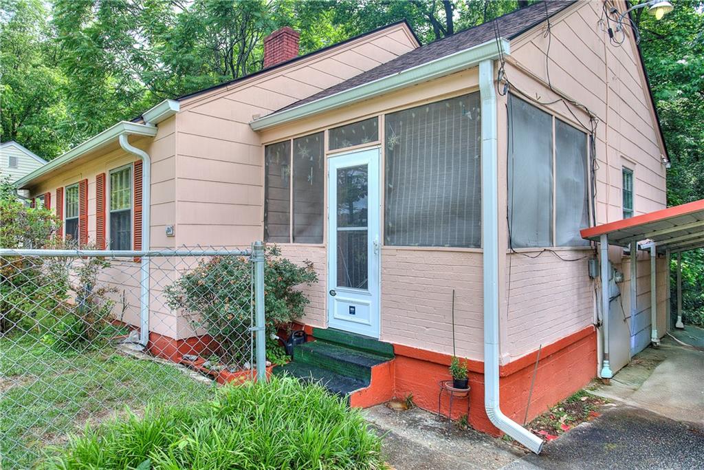304 Warren Street SE