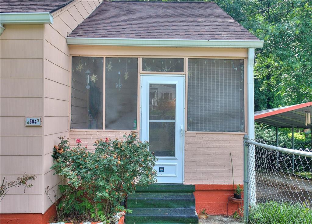 304 Warren Street SE
