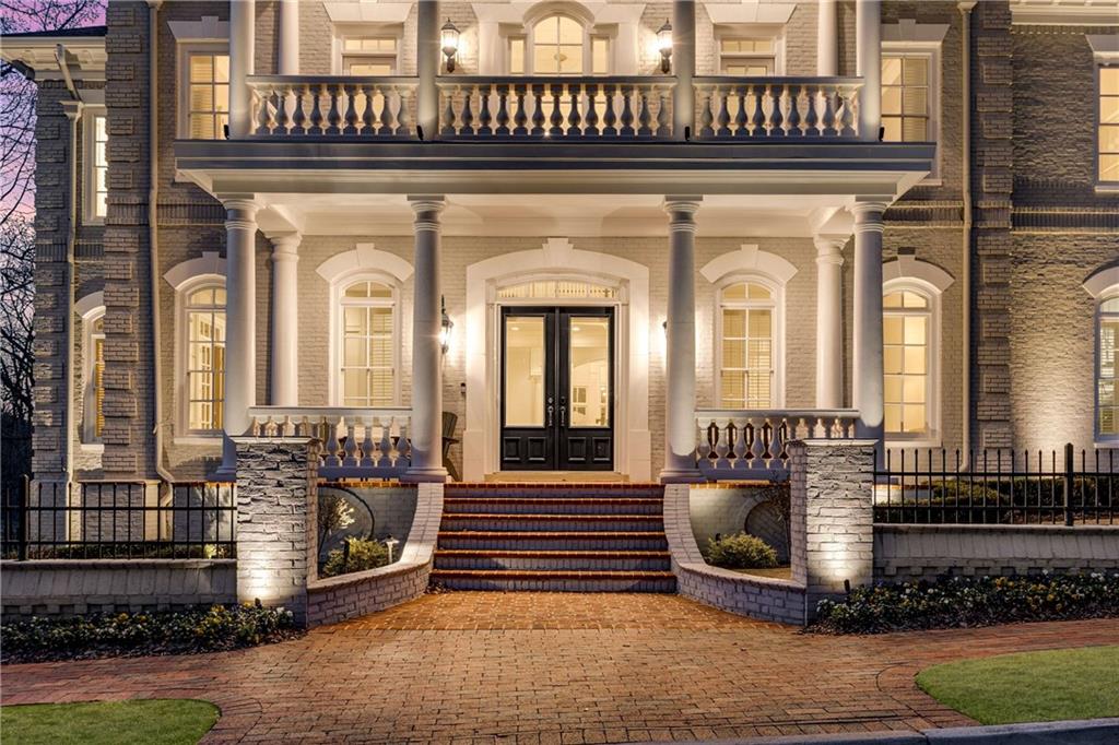 3158 E Addison Drive