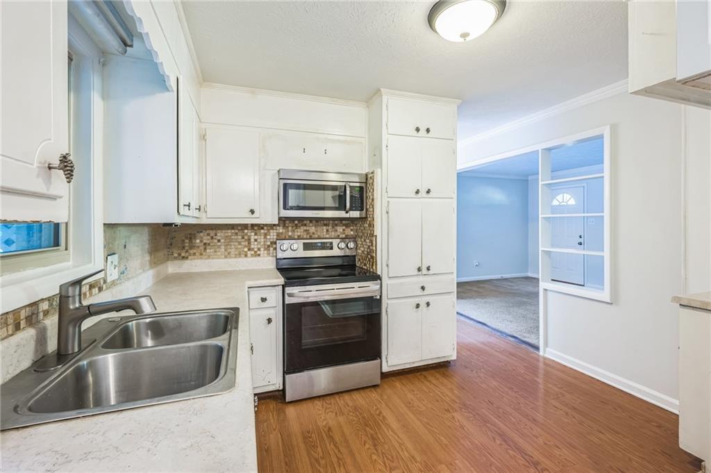 1526 Tanglewood Way, Conyers, Georgia image 3