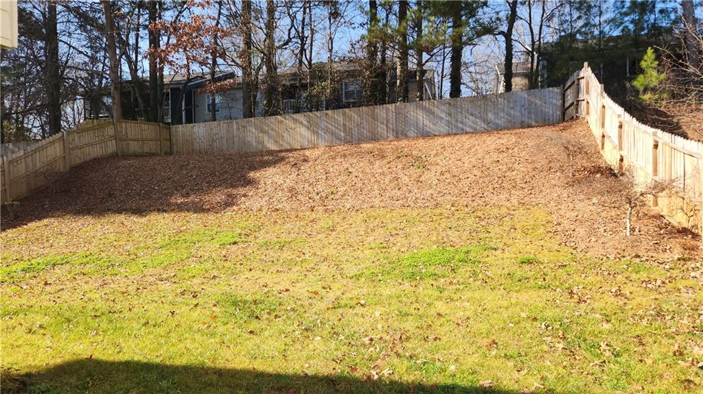 1075 Litchfield Way SW